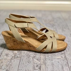 Aerosoles Heelrest  |  Size 9M